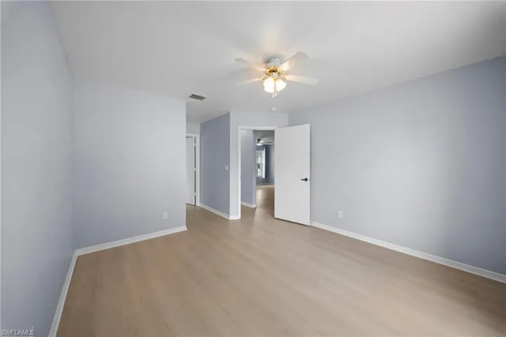 15624  sunny crest  LN, Fort Myers, FL 33905
