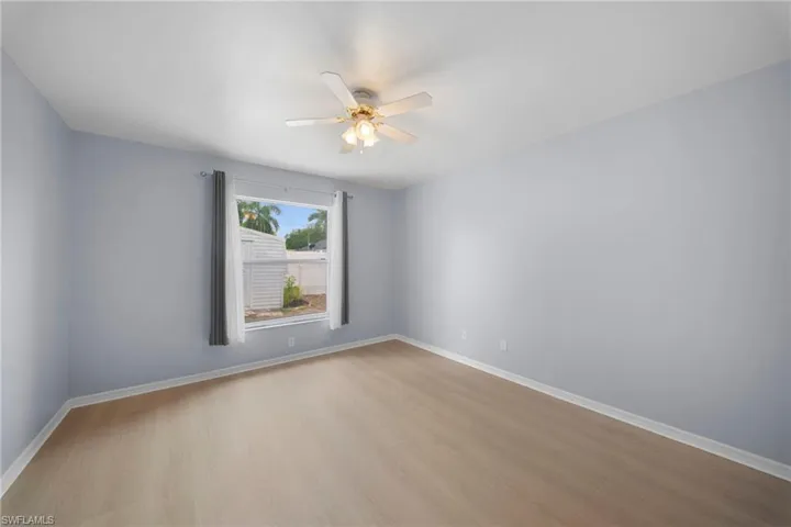 15624  sunny crest  LN, Fort Myers, FL 33905