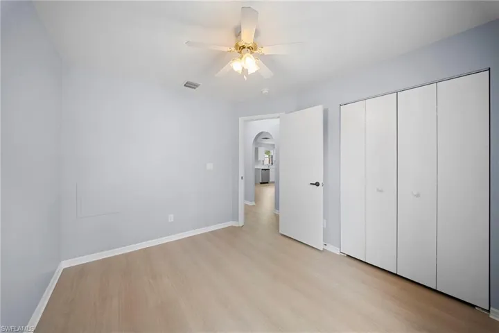 15624  sunny crest  LN, Fort Myers, FL 33905