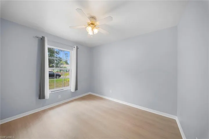 15624  sunny crest  LN, Fort Myers, FL 33905