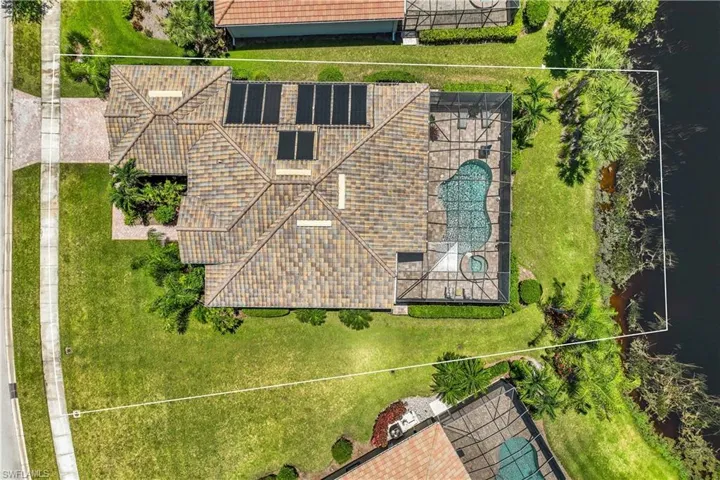 Drone / aerial view