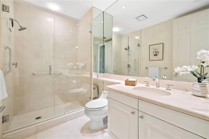 Guest full bathroom!