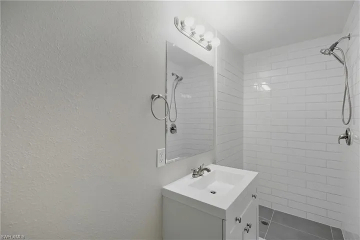 728 Tower Dr, Cape Coral, Florida 33904