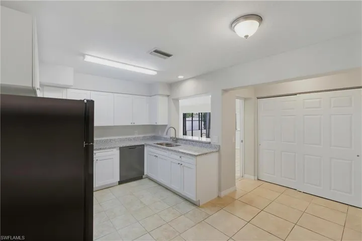 728 Tower Dr, Cape Coral, Florida 33904