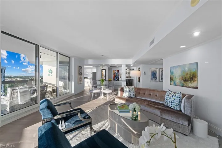 6001  Pelican Bay  BLVD, Naples, FL 34108