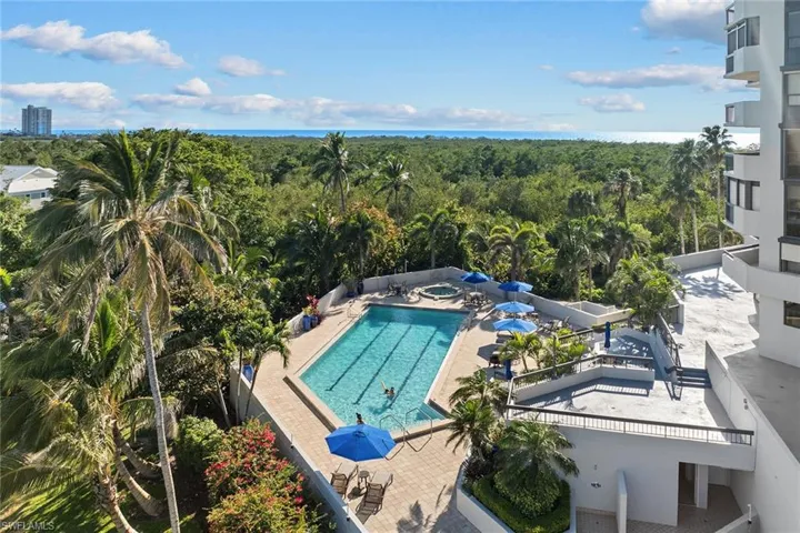 6001  Pelican Bay  BLVD, Naples, FL 34108