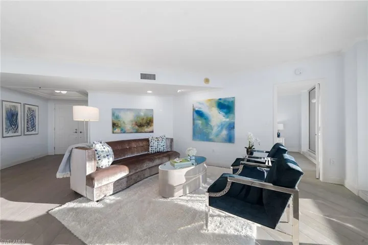 6001  Pelican Bay  BLVD, Naples, FL 34108