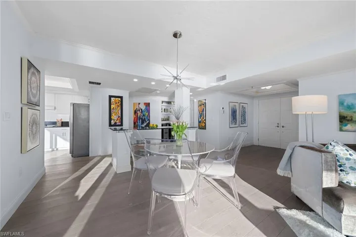 6001  Pelican Bay  BLVD, Naples, FL 34108