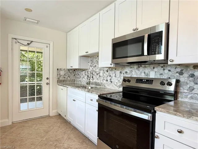 740 109th Ave N, Naples, Florida 34108