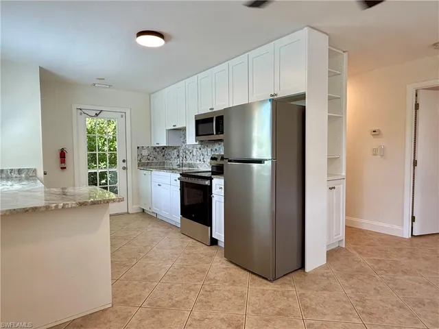 740 109th Ave N, Naples, Florida 34108
