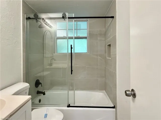 740 109th Ave N, Naples, Florida 34108