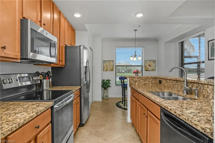 9533 Avellino Way 2914, Naples, Florida 34113
