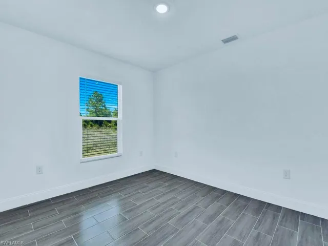 851 Bedford Dr, Lehigh Acres, Florida 33974