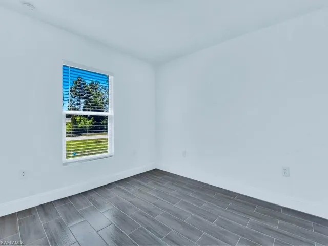 851 Bedford Dr, Lehigh Acres, Florida 33974