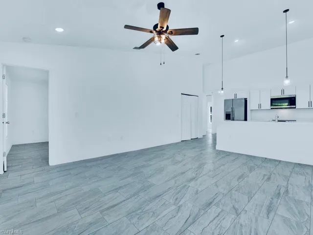 851 Bedford Dr, Lehigh Acres, Florida 33974