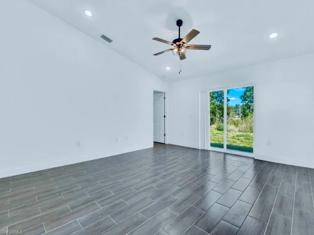 851 Bedford Dr, Lehigh Acres, Florida 33974