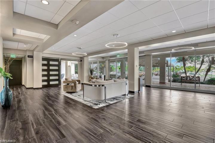 Lobby - Pre Hurricane Ian