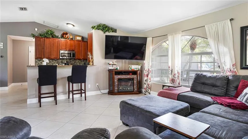 9235 Crocus CT, FORT MYERS FL 33967