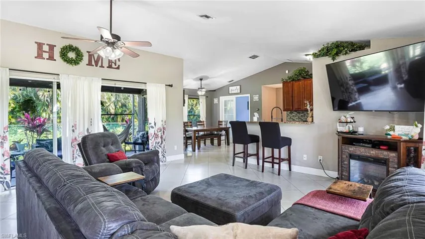 9235 Crocus CT, FORT MYERS FL 33967