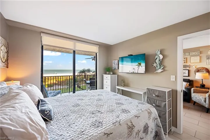 Main bedroom with sliders to the lanai