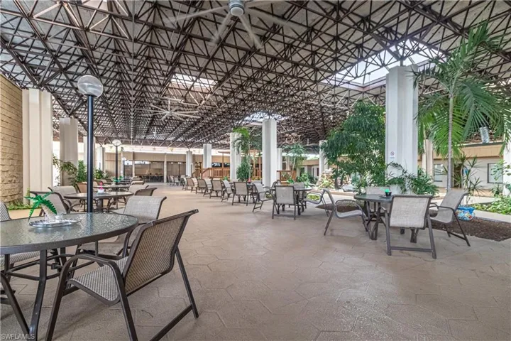 1828 Pine Valley Dr 101, Fort Myers, Florida 33907