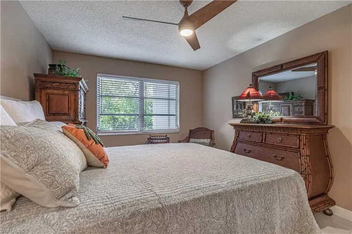 1828 Pine Valley Dr 101, Fort Myers, Florida 33907