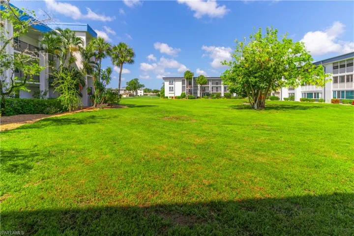 1828 Pine Valley Dr 101, Fort Myers, Florida 33907