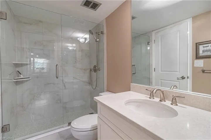 1828 Pine Valley Dr 101, Fort Myers, Florida 33907