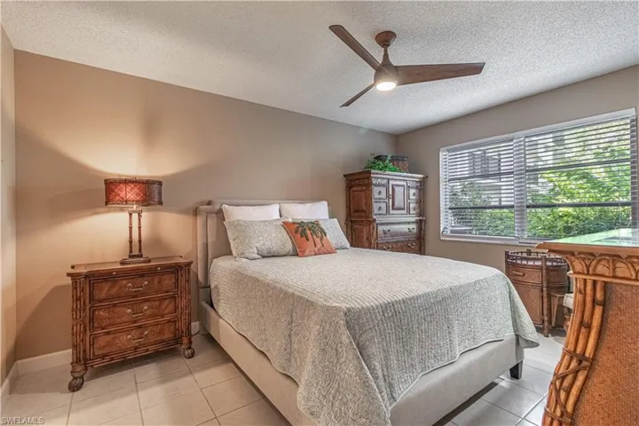 1828 Pine Valley Dr 101, Fort Myers, Florida 33907