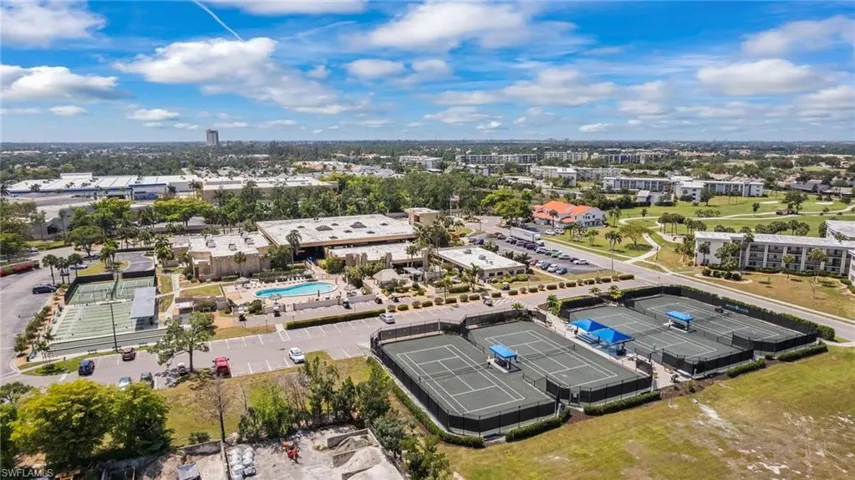 1828 Pine Valley Dr 101, Fort Myers, Florida 33907