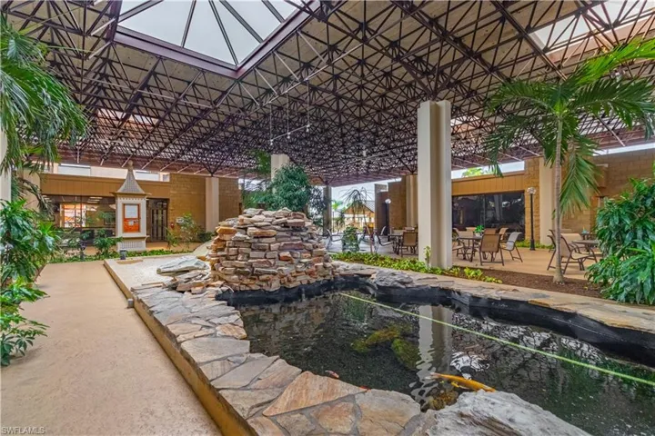 1828 Pine Valley Dr 101, Fort Myers, Florida 33907