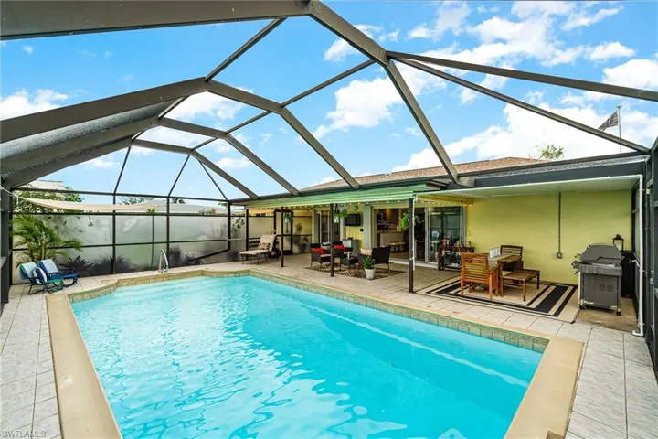 1128 SE 32nd TER, CAPE CORAL FL 33904