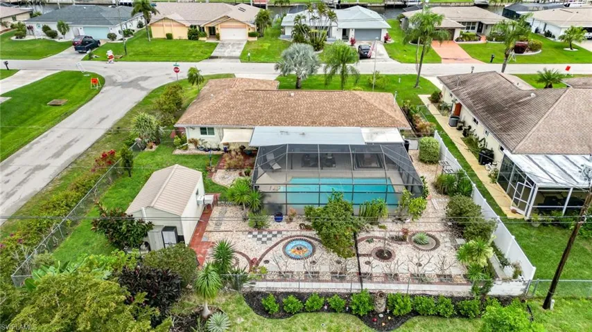 1128 SE 32nd TER, CAPE CORAL FL 33904