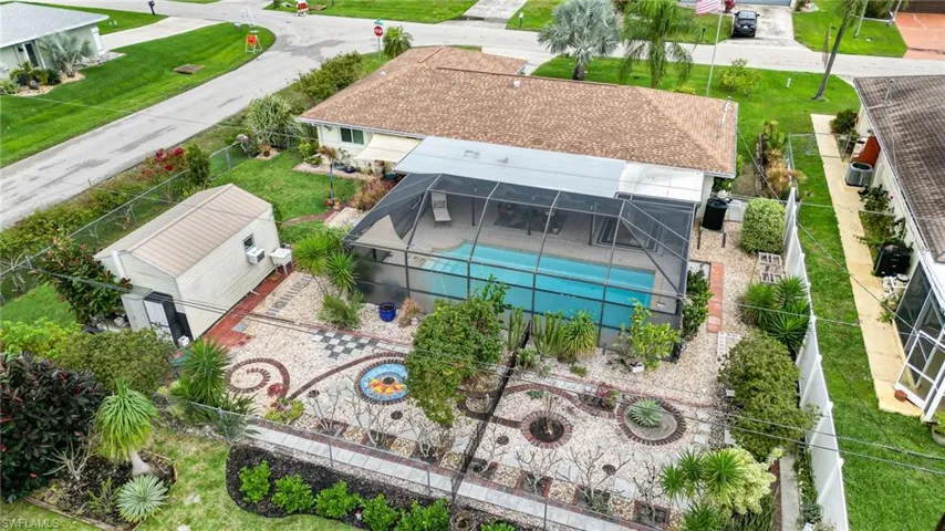 1128 SE 32nd TER, CAPE CORAL FL 33904