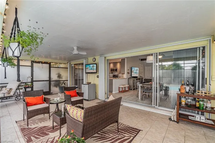 1128 SE 32nd TER, CAPE CORAL FL 33904