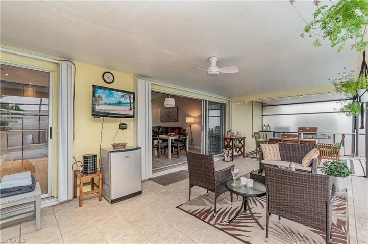 1128 SE 32nd TER, CAPE CORAL FL 33904