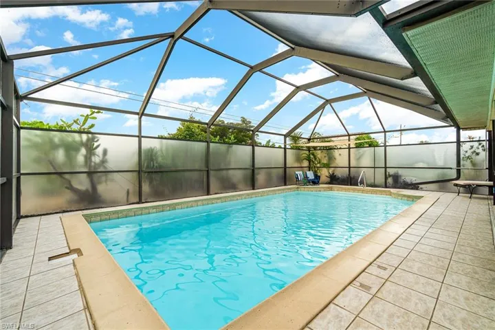 1128 SE 32nd TER, CAPE CORAL FL 33904