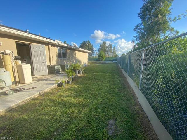 916-918  Ainsworth W ST, Lehigh Acres, FL 33974