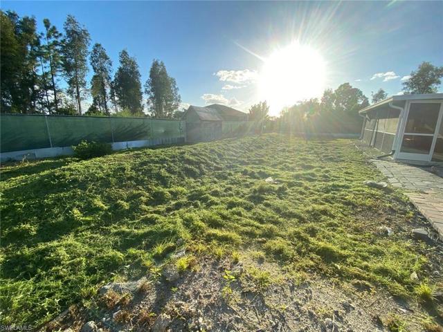 916-918  Ainsworth W ST, Lehigh Acres, FL 33974