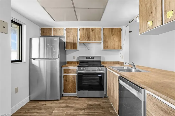 4790 S Cleveland  AVE, Fort Myers, FL 33907
