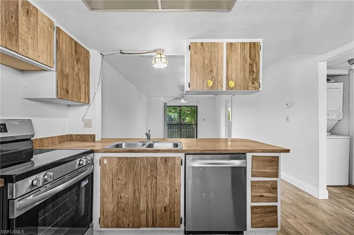 4790 S Cleveland  AVE, Fort Myers, FL 33907