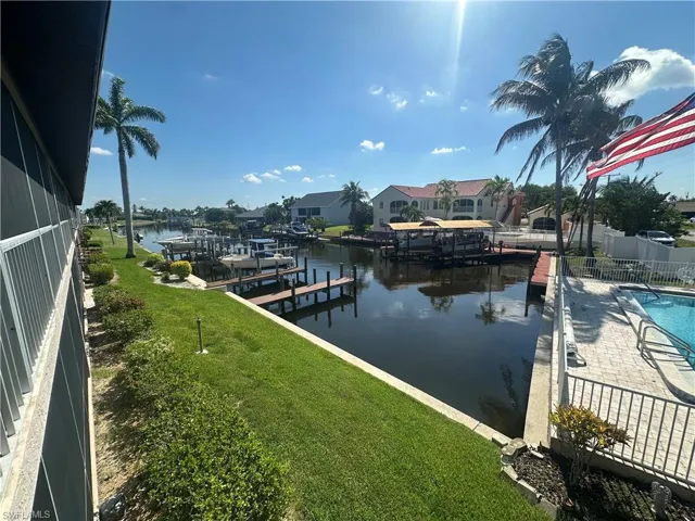 4563 Se 5th Pl 205, Cape Coral, Florida 33904