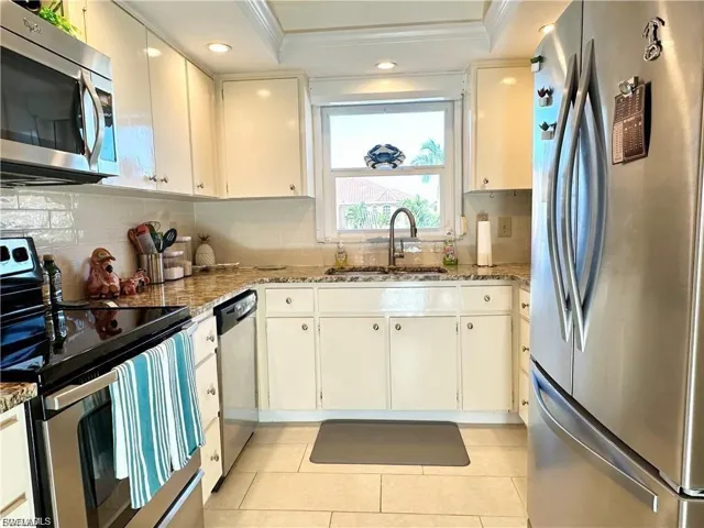 4563 Se 5th Pl 205, Cape Coral, Florida 33904