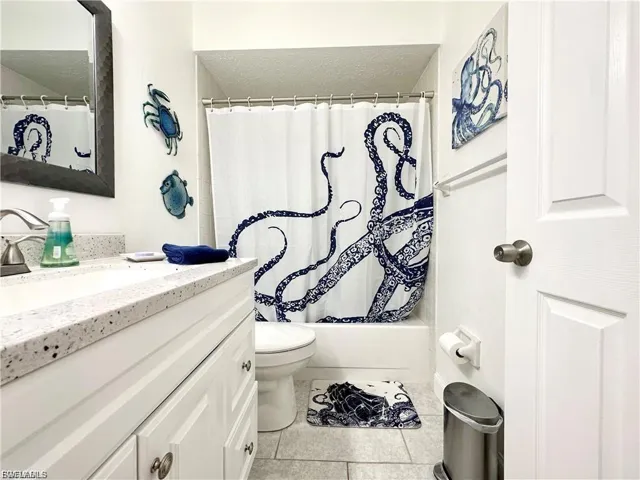 4563 Se 5th Pl 205, Cape Coral, Florida 33904