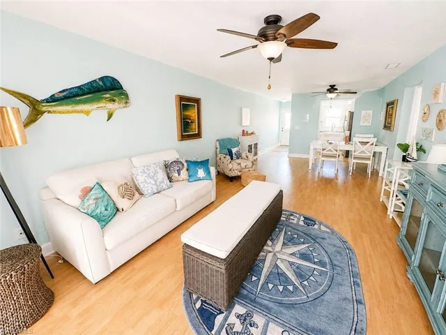 4563 Se 5th Pl 205, Cape Coral, Florida 33904