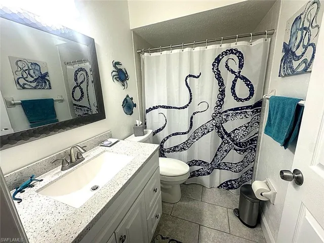 4563 Se 5th Pl 205, Cape Coral, Florida 33904