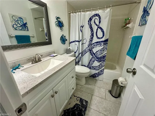 4563 Se 5th Pl 205, Cape Coral, Florida 33904