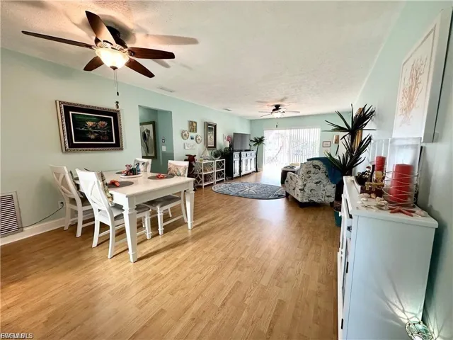 4563 Se 5th Pl 205, Cape Coral, Florida 33904