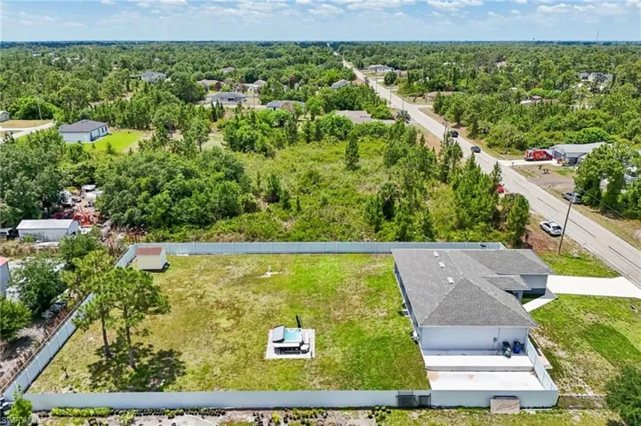 910  Richmond N AVE, Lehigh Acres, FL 33972