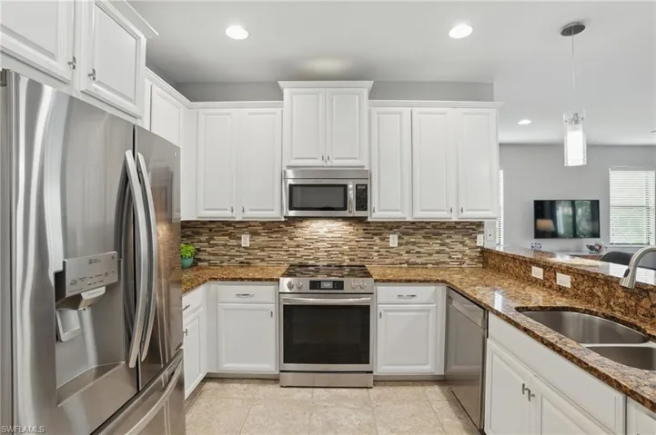 Kitchen - view 2